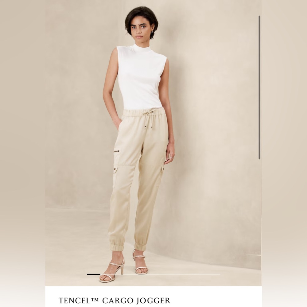 Women’s tencel cargo jogger in cream khaki by Banana Republic